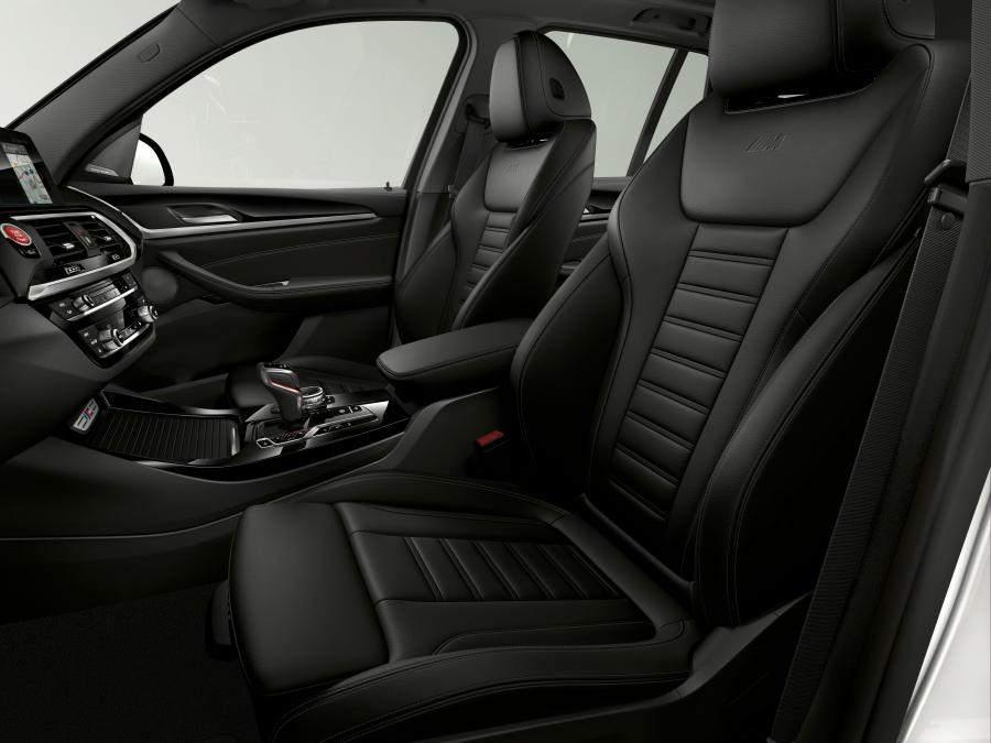 Интерьер BMW X3 M (F97) 2019 года  (WW) (фото 4 из 6)